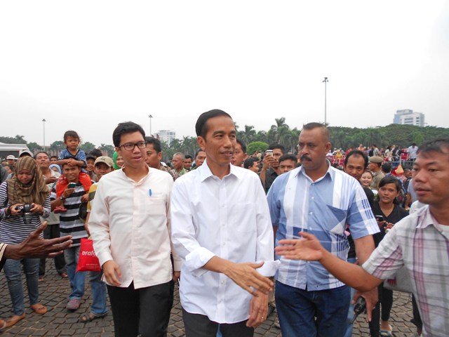 Jokowi Telepon Anak Buahnya Begitu Lihat Jalan Rusak